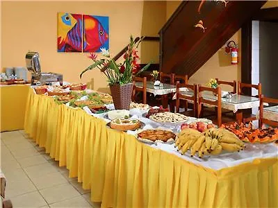 Abrolhos Praia Hotel 포르투세구로