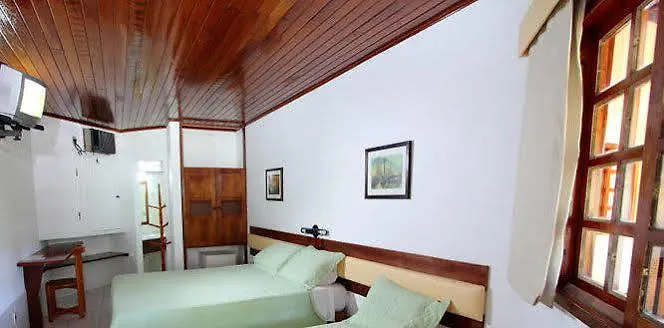Abrolhos Praia Hotel 포르투세구로